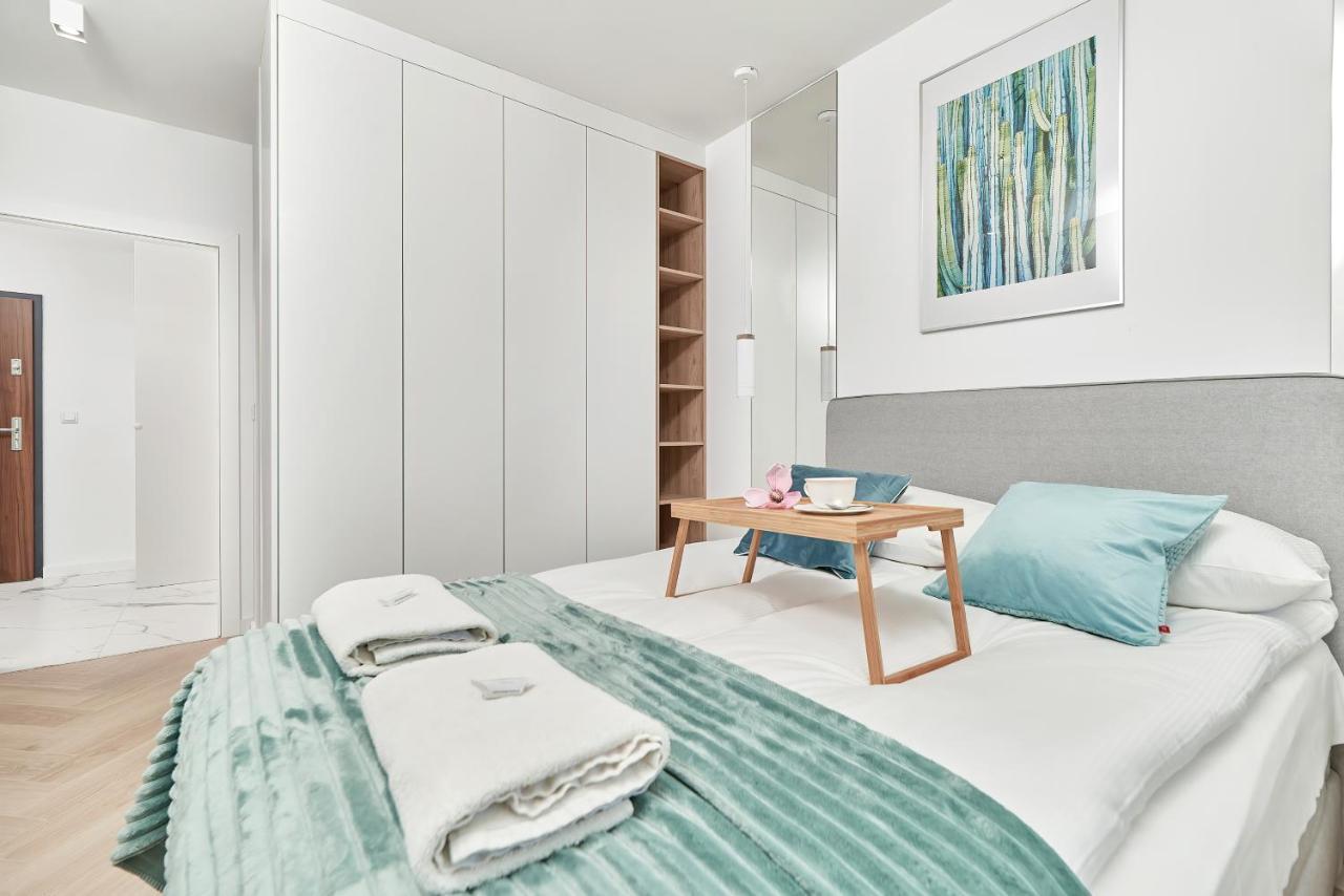 Exclusive Gwiazdzista With Free Garage By Renters Apartment Breslau